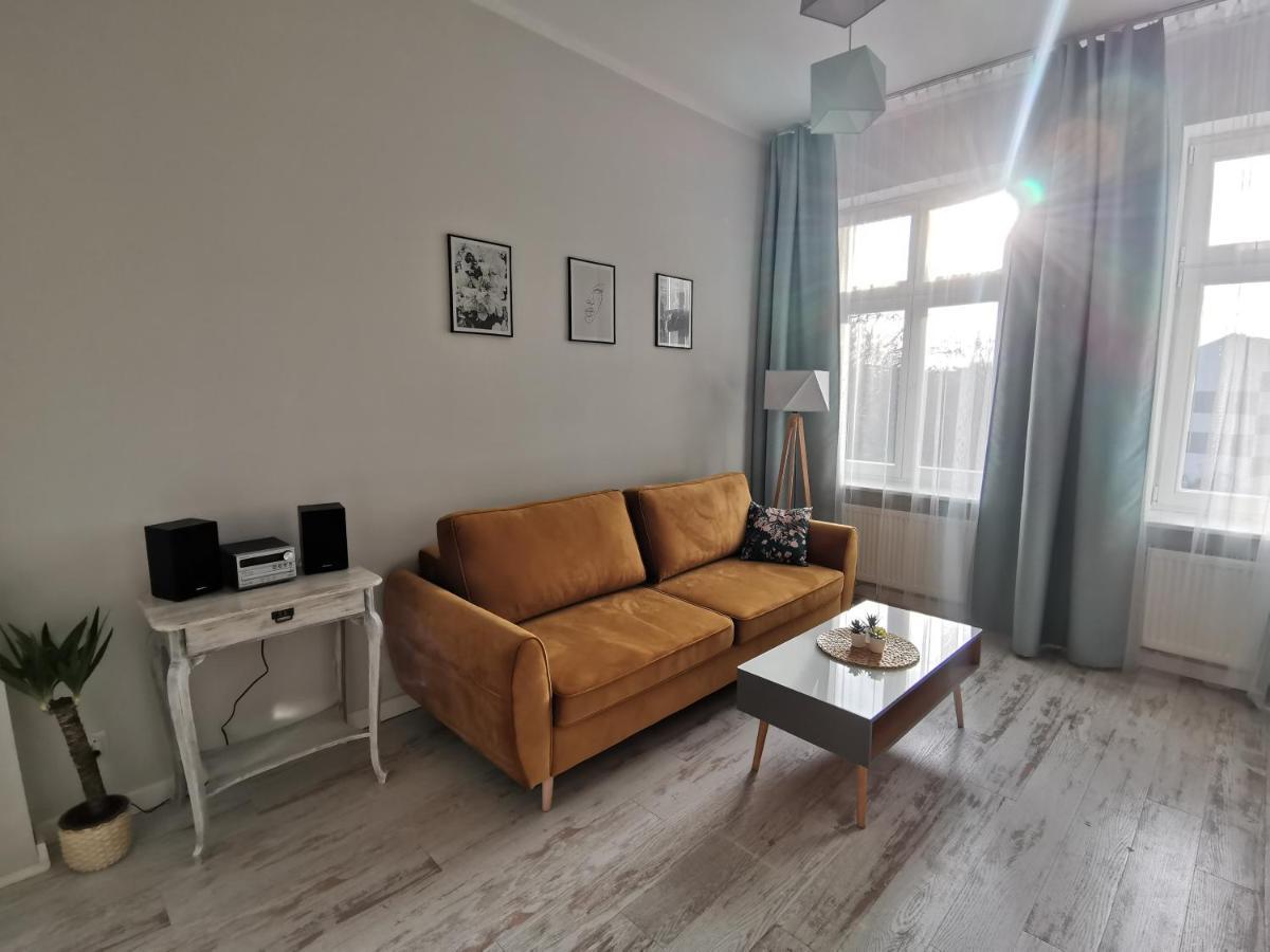 Przytulny Apartament W Centrum Kupiecka-Drzewna زيلونا غورا المظهر الخارجي الصورة