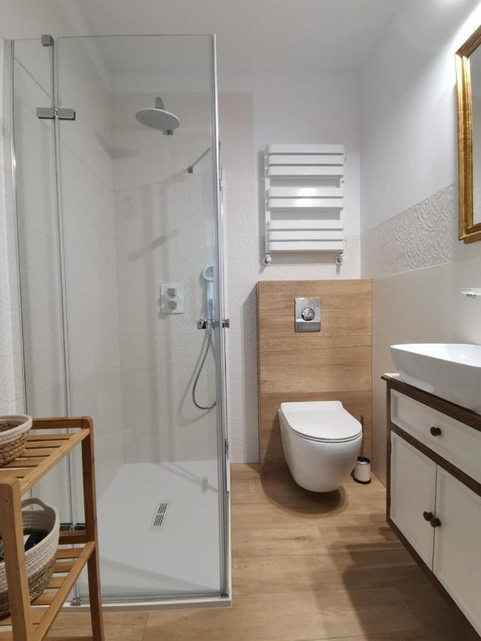 Przytulny Apartament W Centrum Kupiecka-Drzewna زيلونا غورا المظهر الخارجي الصورة